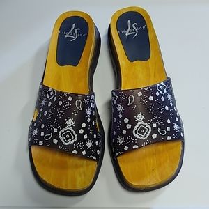 Life Stride Bandana Sandals